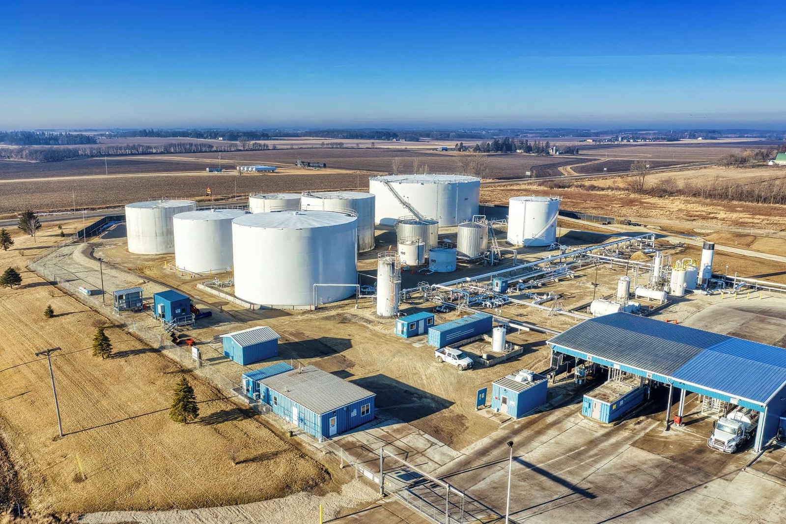 Read more about the article How to Choose the Best FRP Water Storage Tanks for Your Project